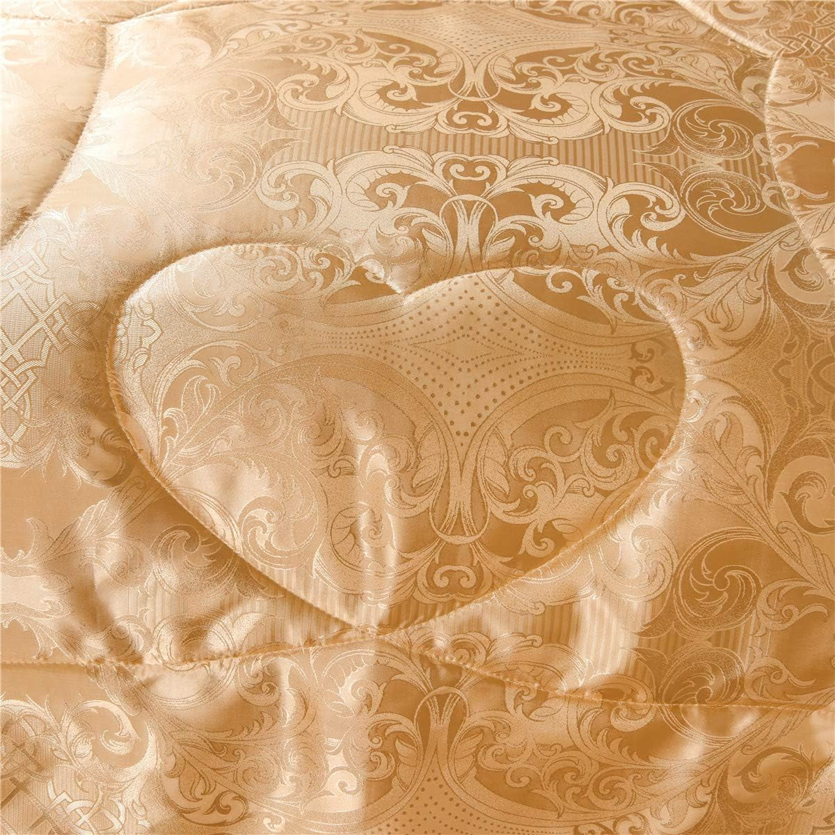 Luxury Gold Silk Bed Set, Lightweight Quilt (Full/Queen, 3 Pieces, 88-By-88 Inches)