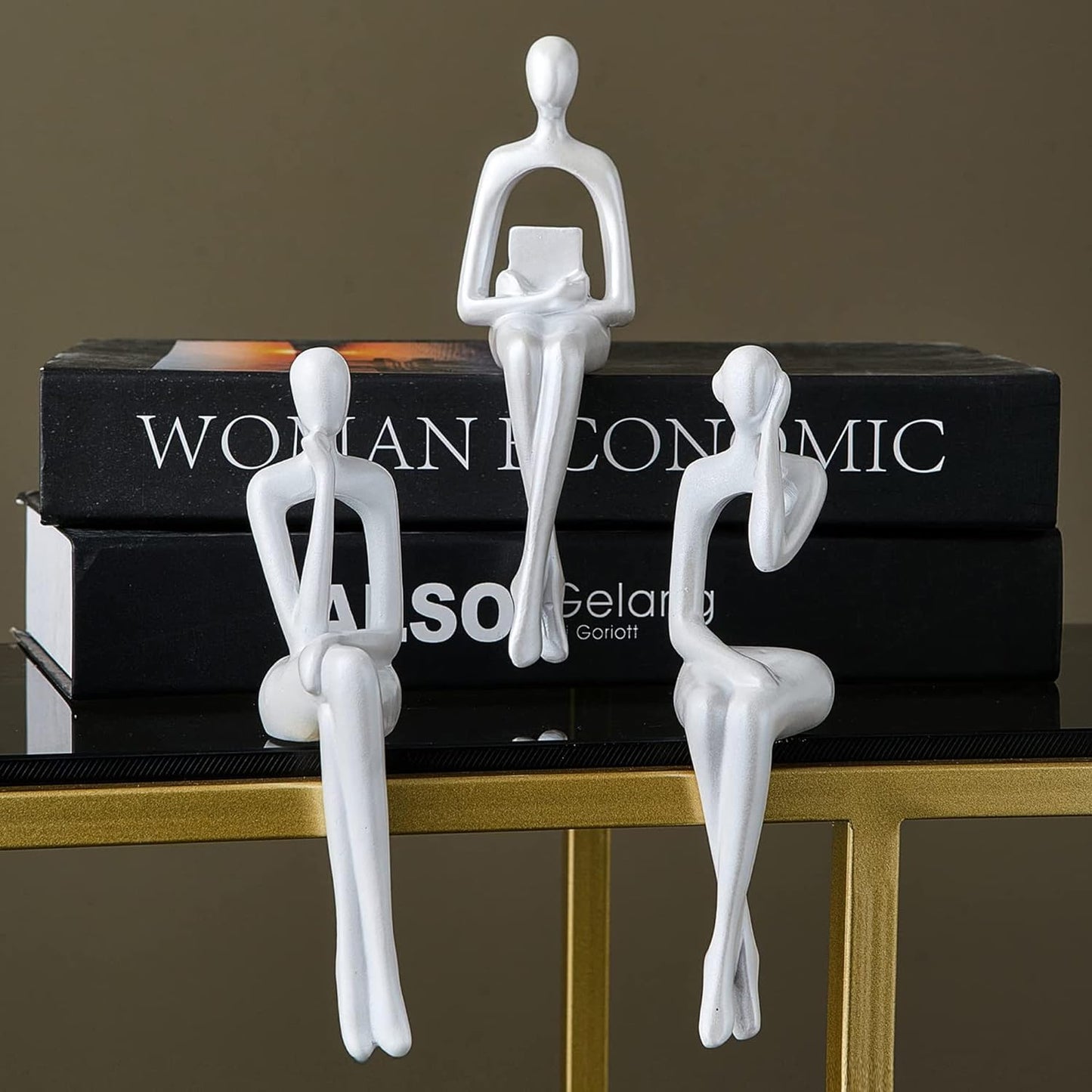 White Decor Statue Abstract Resin Sculpture Ornament Art Figurine Modern Home Décor Accents Office Decor Bookshelf Decor TV Stand Table Decorations for Living Room