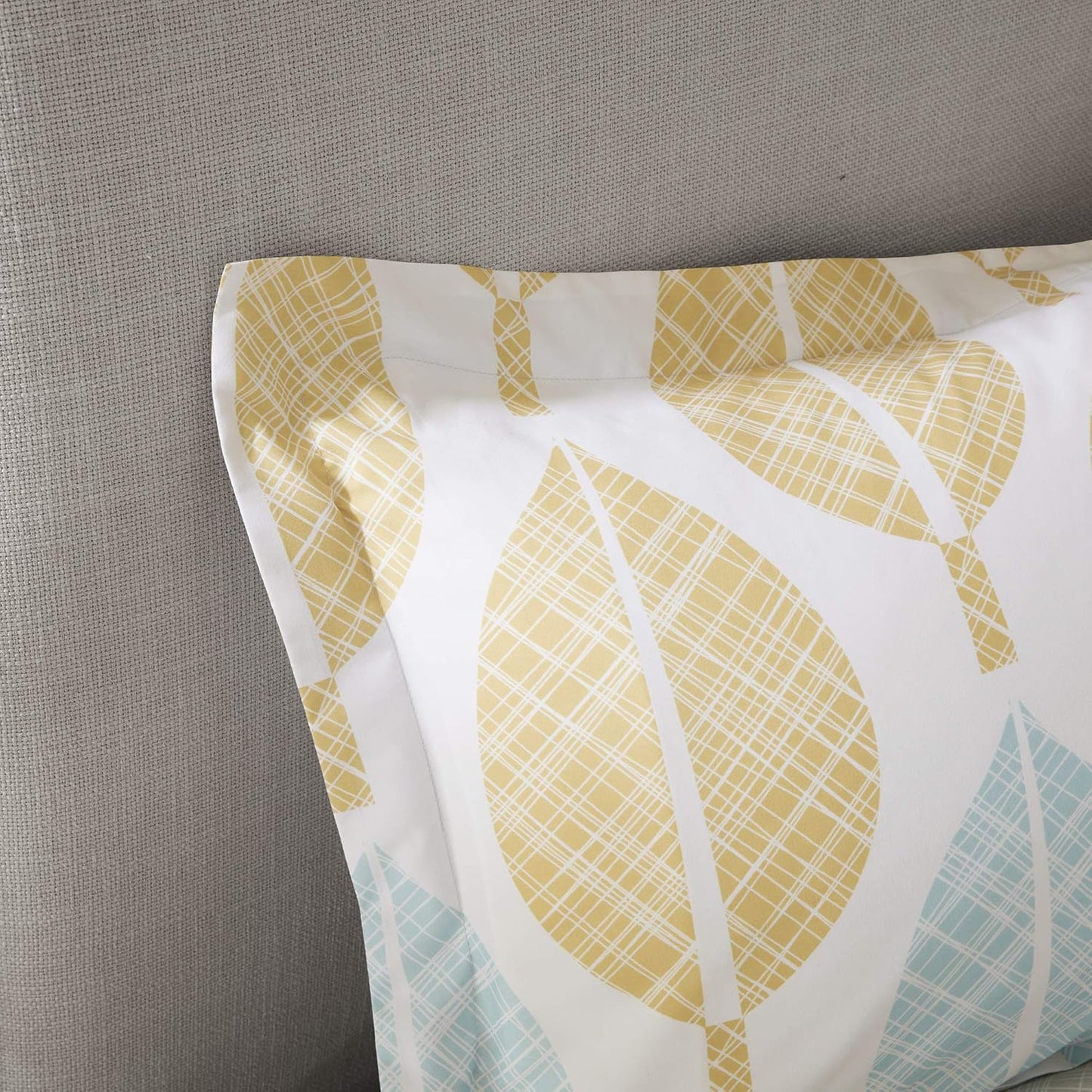Essentials Bed in a Bag Comforter, Vibrant Color Design All Season down Alternative Cover with Complete Cotton Sheet Set, Full(78"X86"), Central Park, Leaf Yellow/Aqua