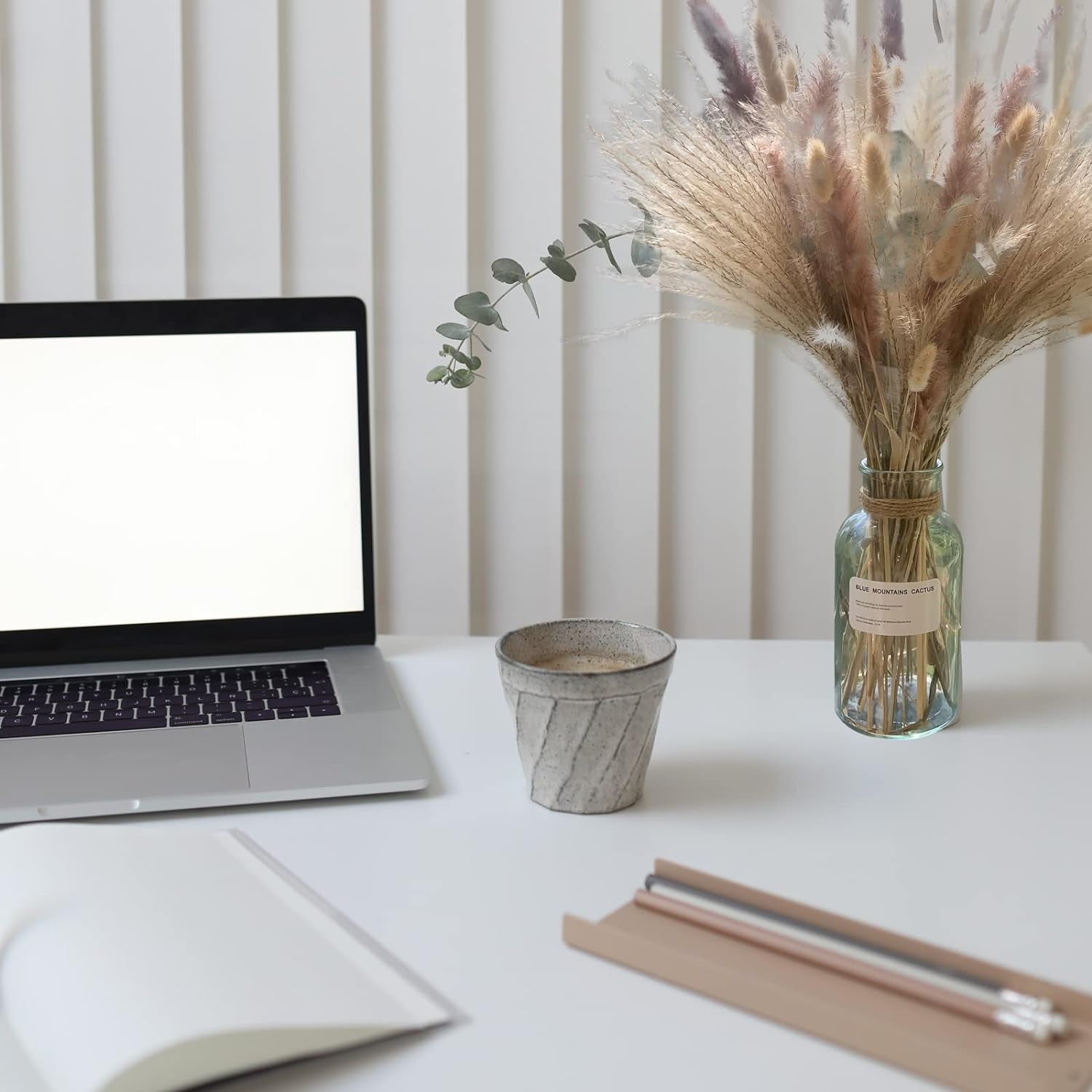 Pampas Grass Decor 110 Pcs 17.5Inch Natural Dried Pampas Grass-15Pcs White Pampas & 15Pcs Brown Pampas & 50Pcs Reed Grass& 30Pcs Bunny Tail Grass,Fluffy Dried Flowers for Home Decor Wedding Boho Decor