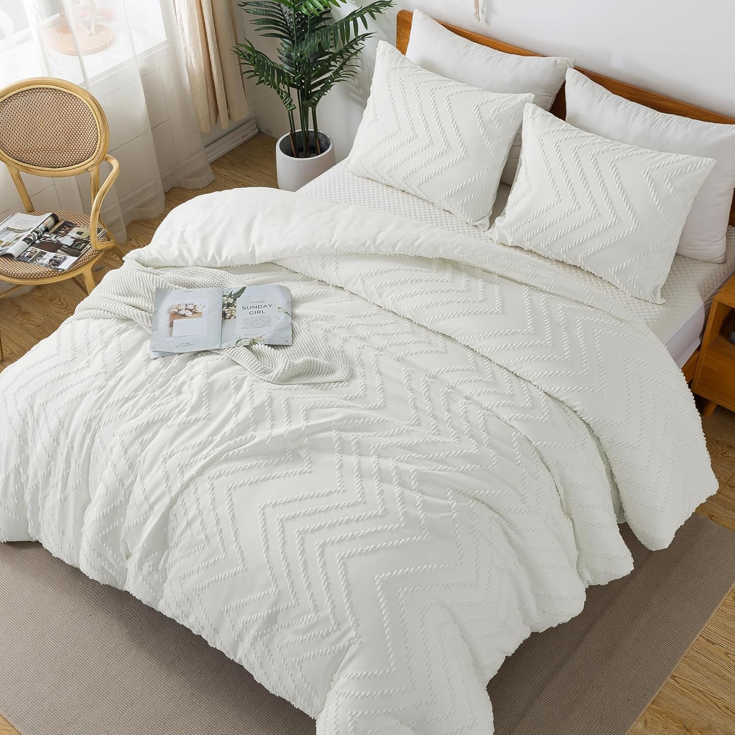 Ivory California King Comforter Set, 3 Pieces, Fluffy Bed Set (104X96In Comforter & 2 Pillowcases)