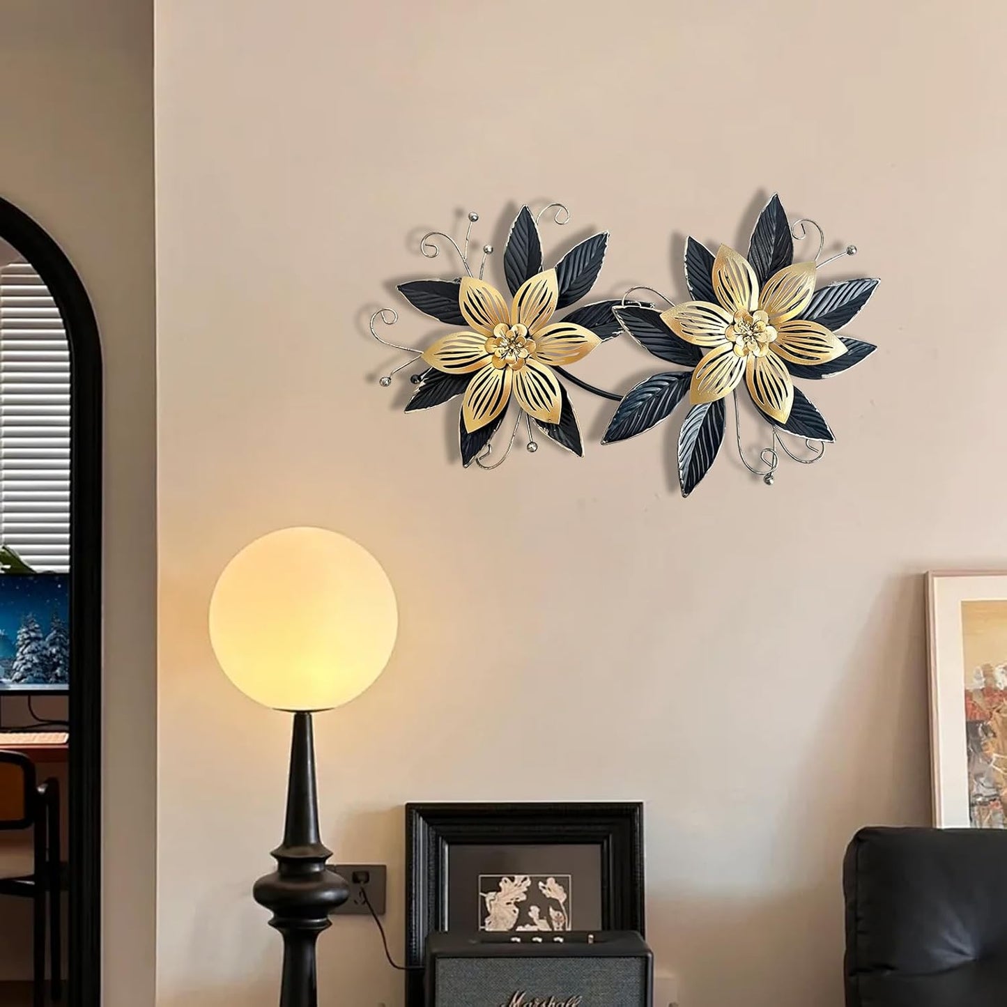 Black Gold Metal Flowers Wall Decor,15" 3D Multi-Layer Modern Floral Art, Rustic Distressed Hanging Decor for Indoor, Bedroom Living Room Garden Patio, Home Decoration Accent