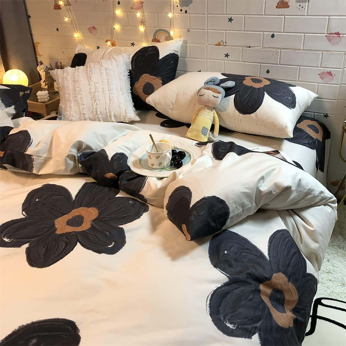 Twin Comforter Set Black and White, Hand-Drawn Flowers, Comforter 68"x90"