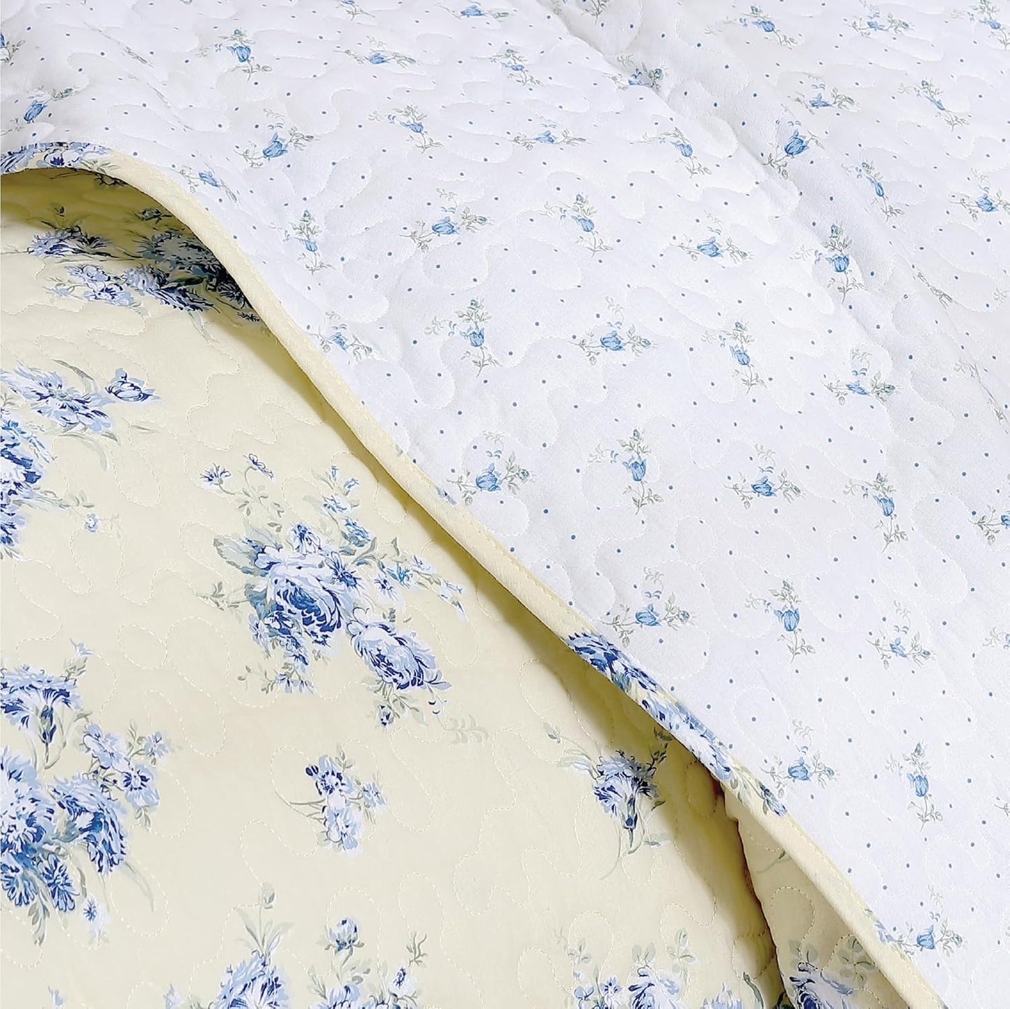 Twin Quilt Set, Reversible Cotton Bedding with Matching Sham, Elegant Amelia Yellow
