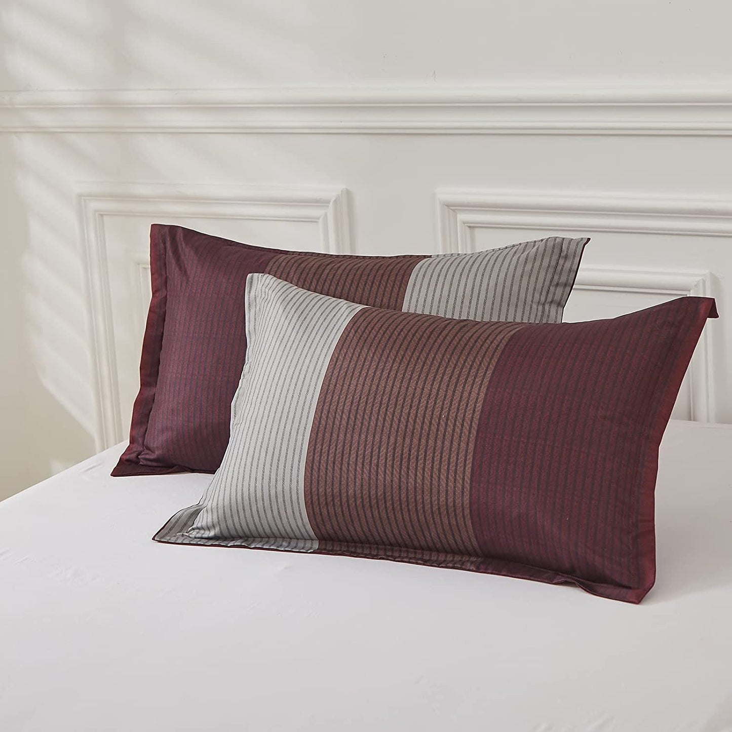 Burgundy Comforter Set Queen, Reversible Burgundy Stripe down Alternative Comforter for All Season,3 Pieces(1 Comforter+2 Pillowcases), Soft Microfiber Bedding Duvet Set 90”×90”