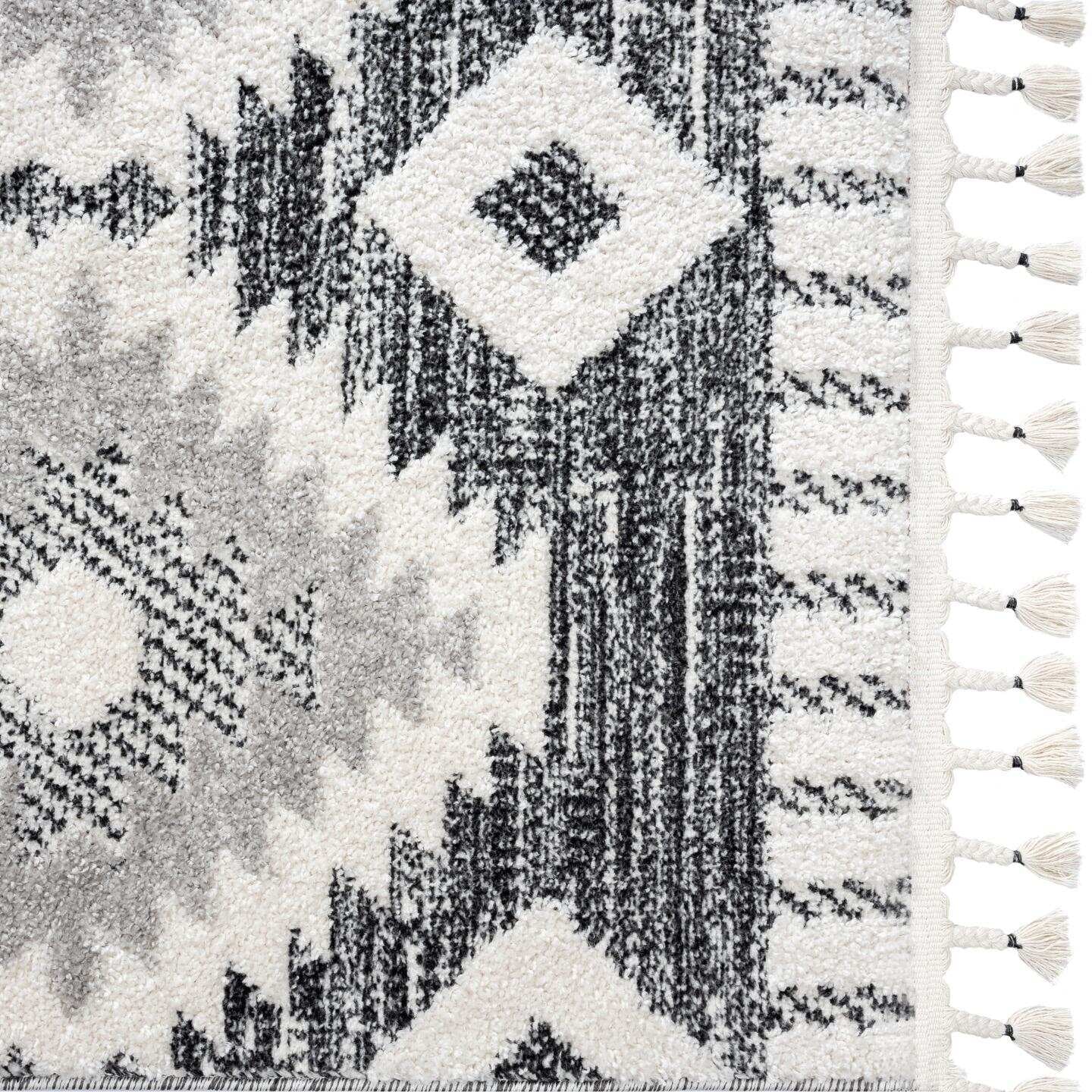 Luxe Weavers Moroccan Geometric Diamond Area Rug, Indoor Carpet with Fringes