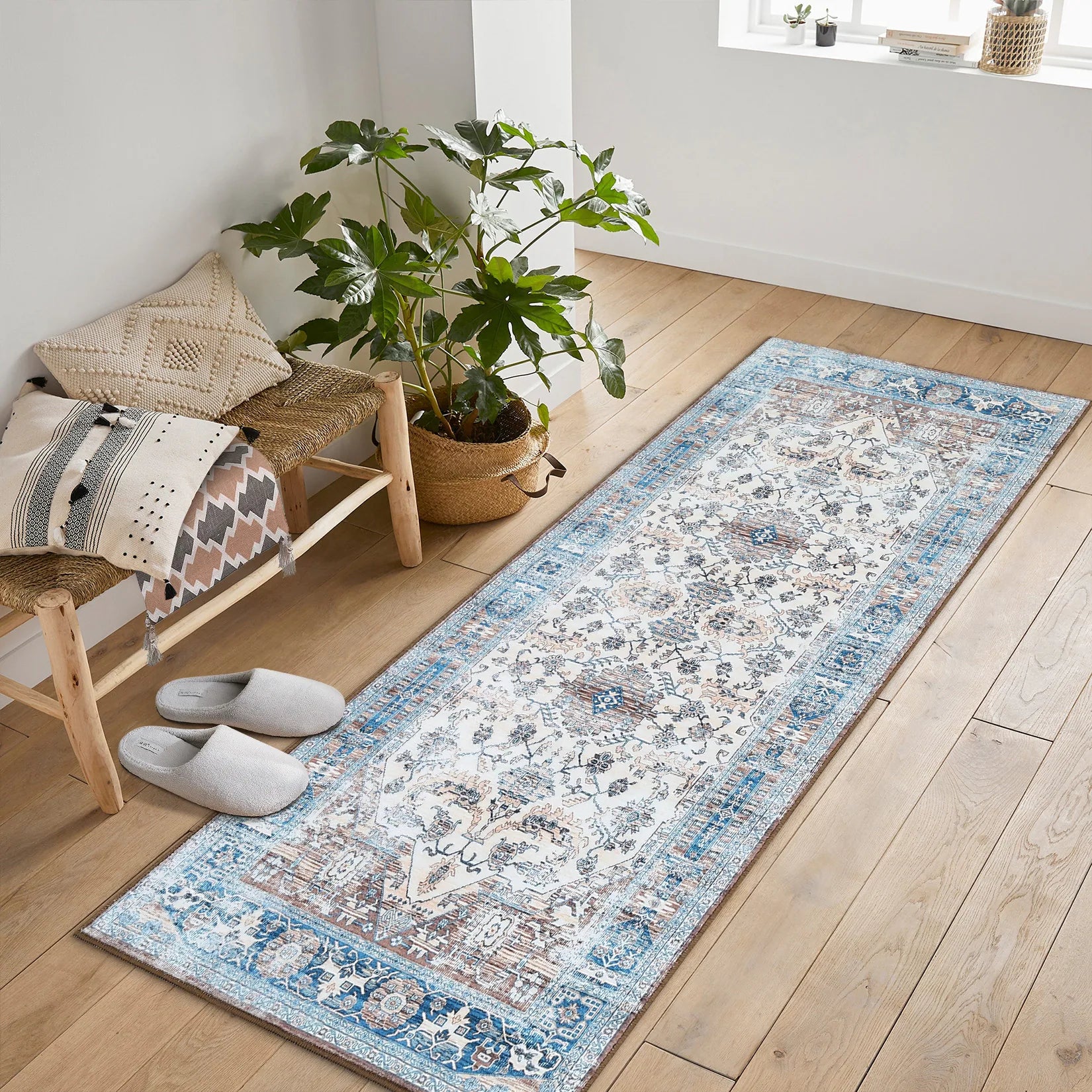 Glowsol Area Rugs Distressed Vintage Accent Carpet for Living Room Washable Rug