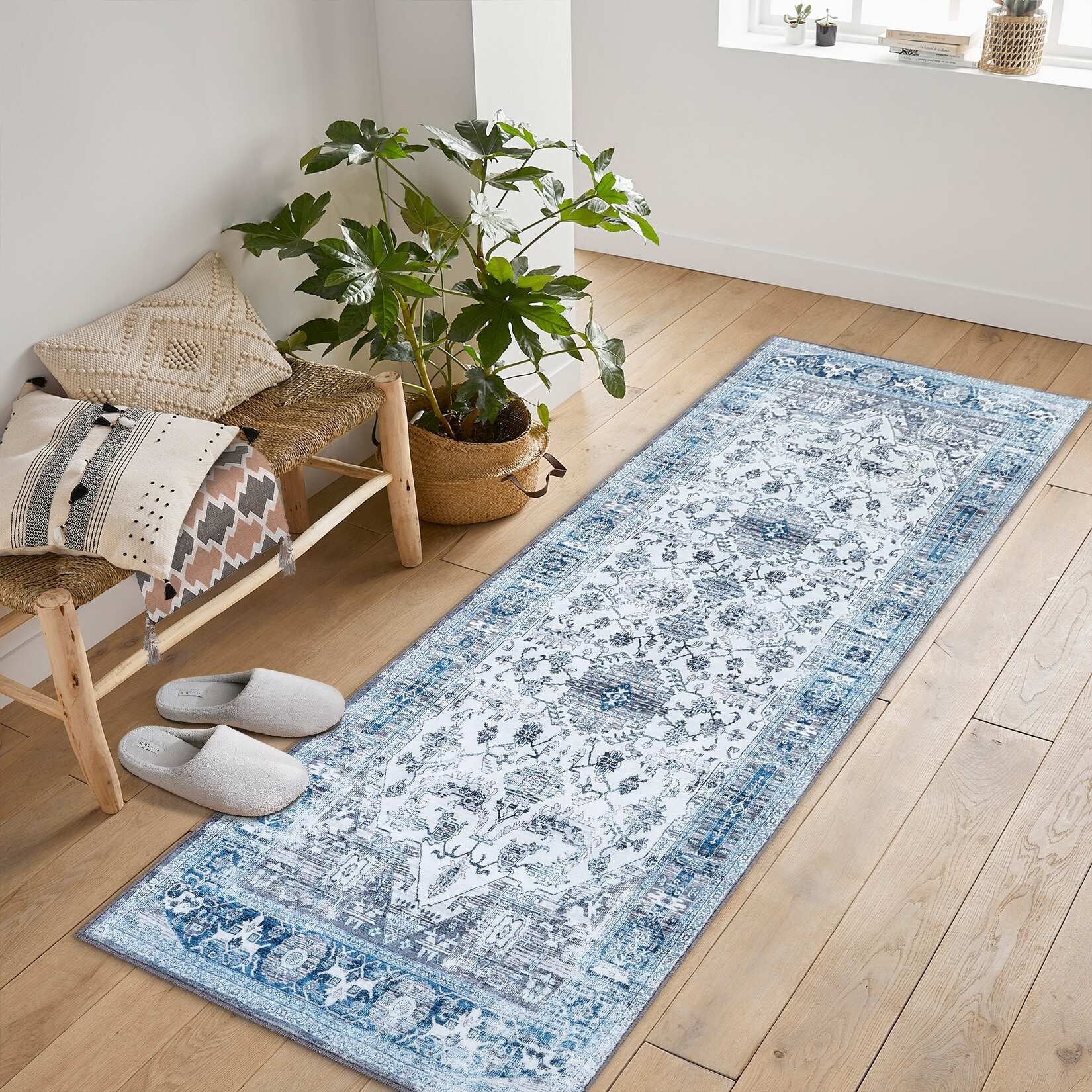 Glowsol Area Rugs Distressed Vintage Accent Carpet for Living Room Washable Rug