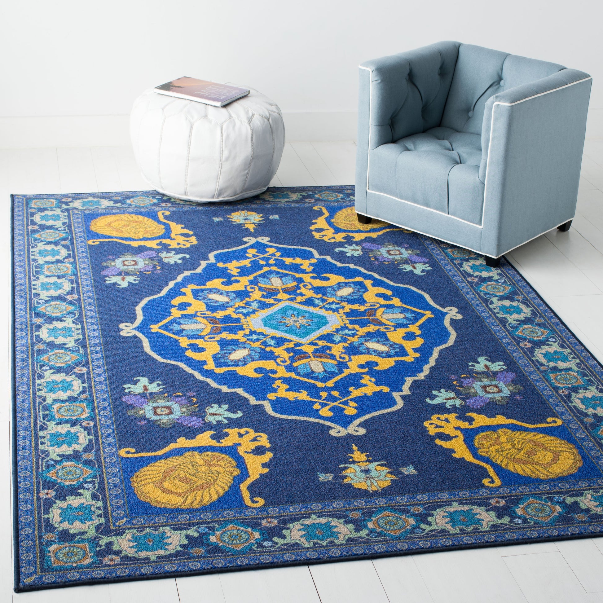 SAFAVIEH Machine Washable Slip Resistant Collection Inspired by 'S Live Action Film Aladdin- Magic Carpet Rug