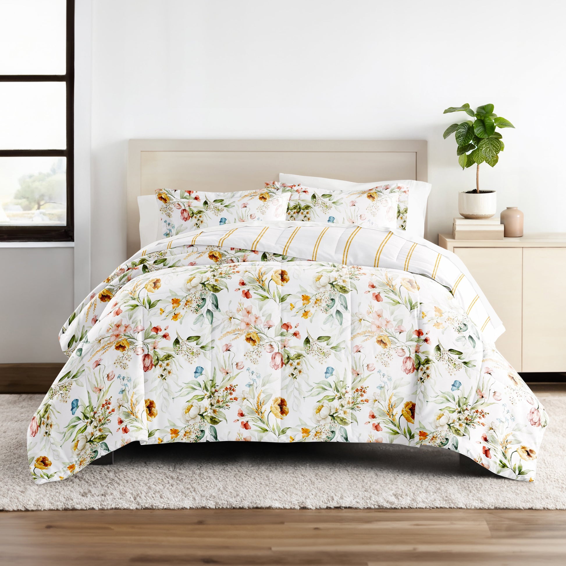 - Twinxl Bedding Bundle, Patterned Microfiber Comforter and Solid Sheet Set in Cabbage Chintz Floral Stripe Clay