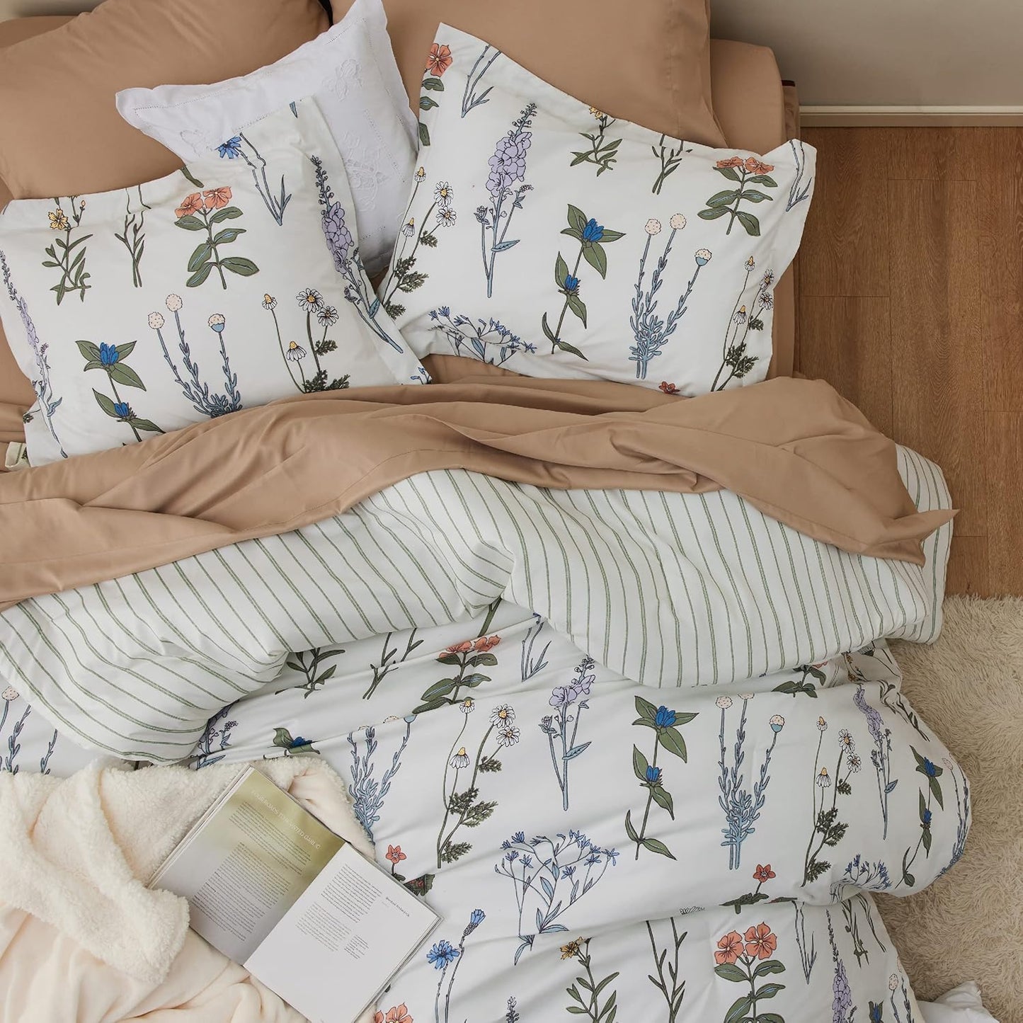 Comforter Set Queen Size - Cute Floral Bedding Comforter Set, 3 Pieces, 1 Soft Reversible Coconut White Botanical Flowers Comforter and 2 Pillow Shams