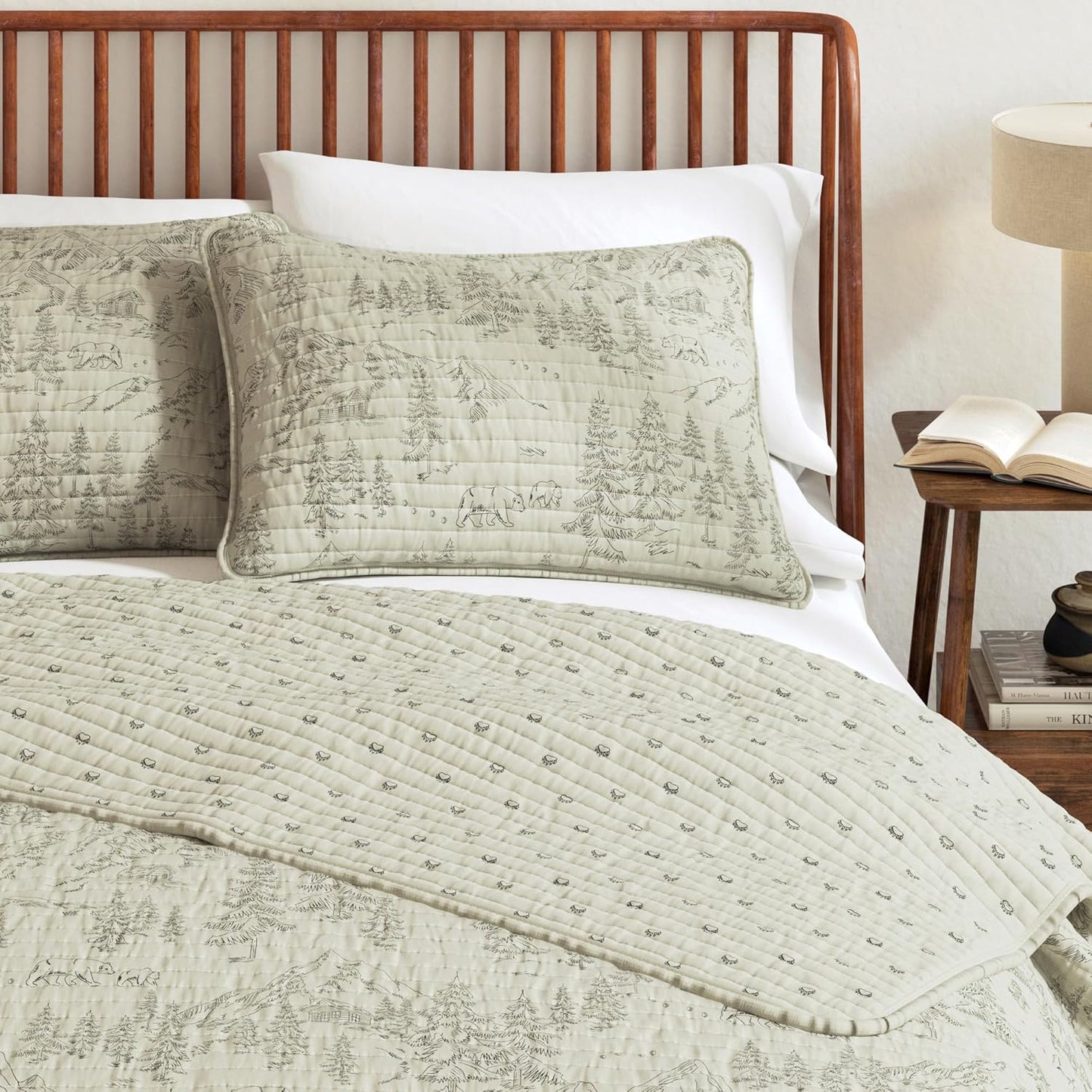 Twin/Twin XL Reversible Rustic Lodge Bear Bedspread Quilt with Sham - All Season Cabin Coverlet Bedding Set (Includes 1 Quilt, 1 Pillow Sham)