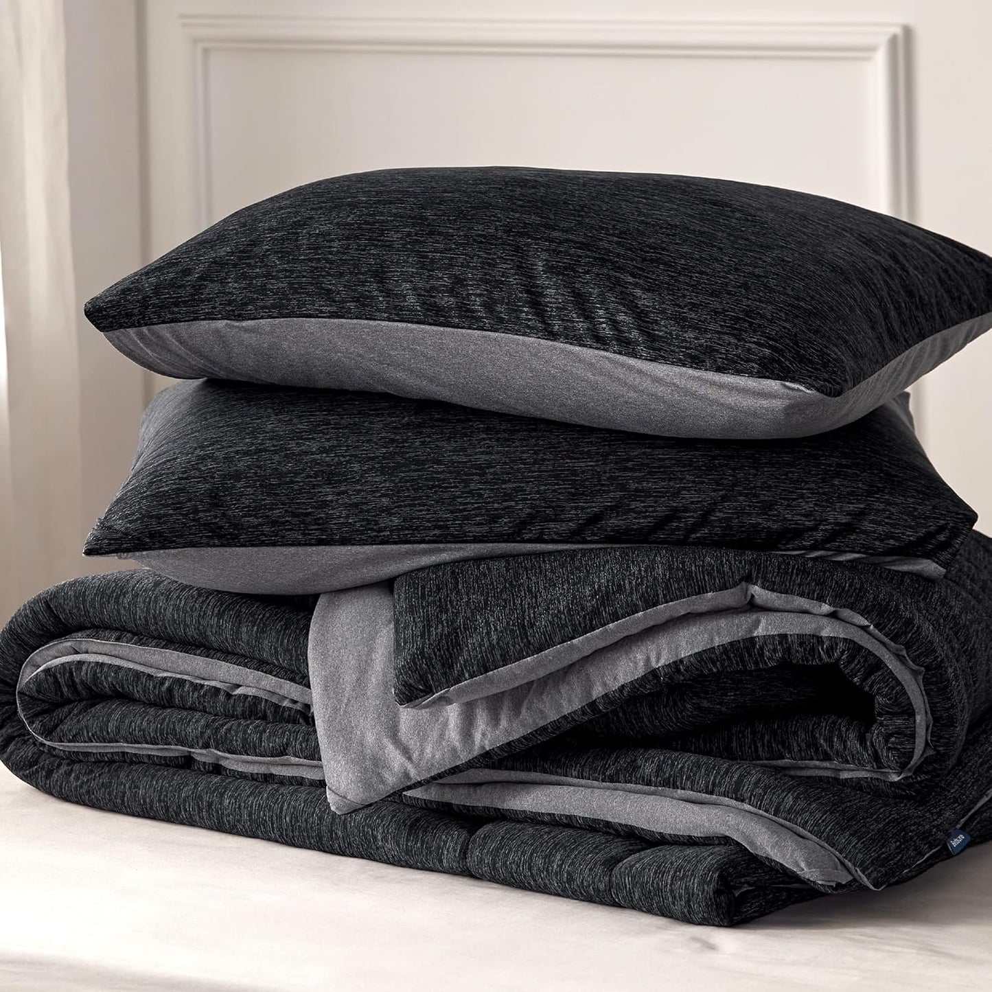 Queen Comforter Set, Reversible Cooling & All-Season Bedding, Black
