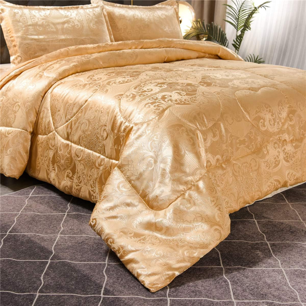  Luxury Gold Silk Bed Set, Lightweight Quilt (Full/Queen, 3 Pieces, 88-By-88 Inches)