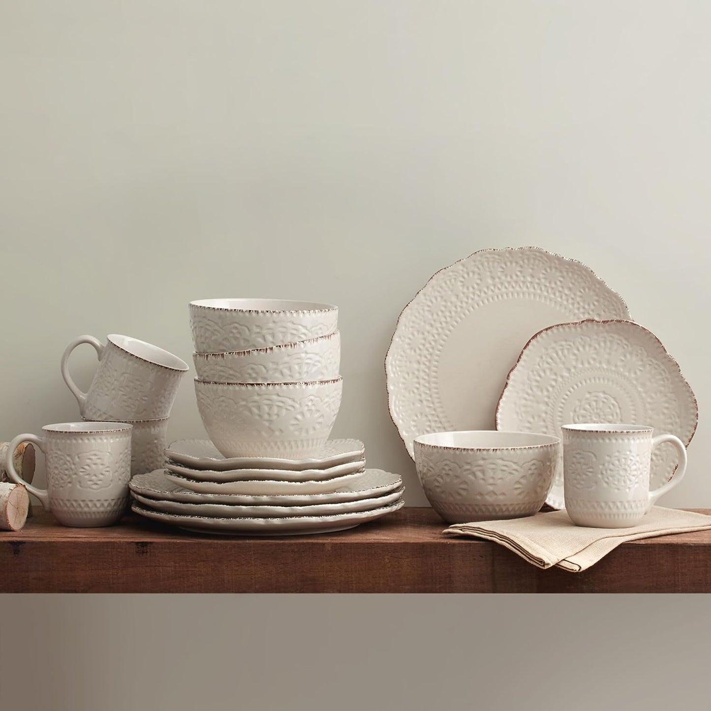 Chateau Cream 16-Piece Stoneware Dinnerware Set, Service for 4, off White