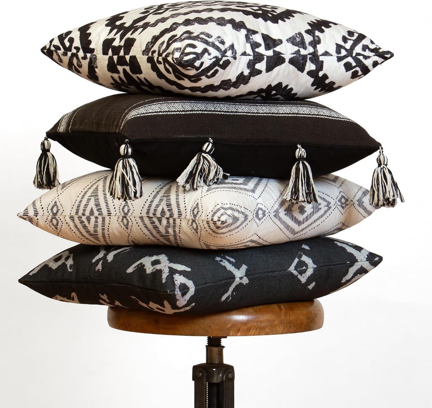 Black & White Decorative Throw Pillow Covers, Set of 4, 18X18 Inch Geometric Ikat Textured Accent Pillow Cover 4 Pack