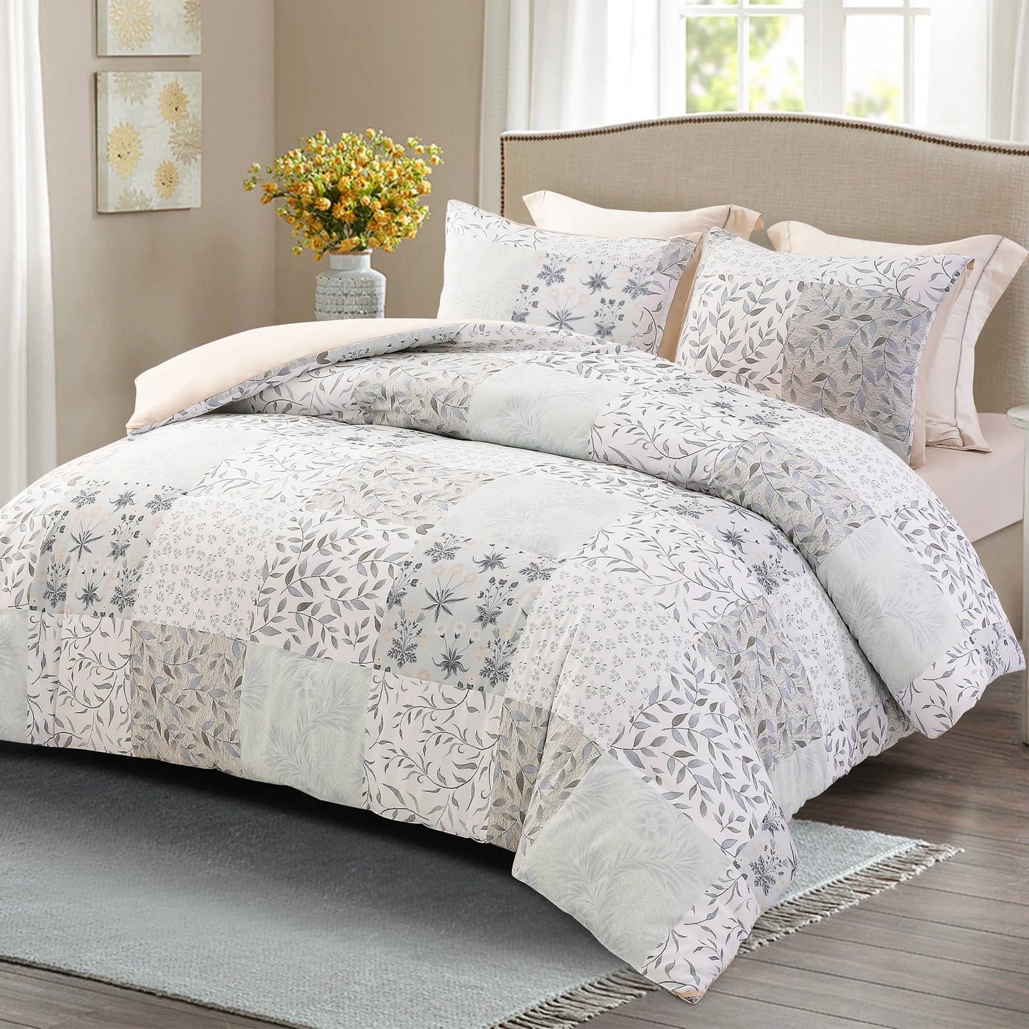 3-Piece Patchwork King Size Comforter Set, Microfiber Bedding down Alternative Comforter for All Seasons with 2 Pillow Shams, Grey and Camel