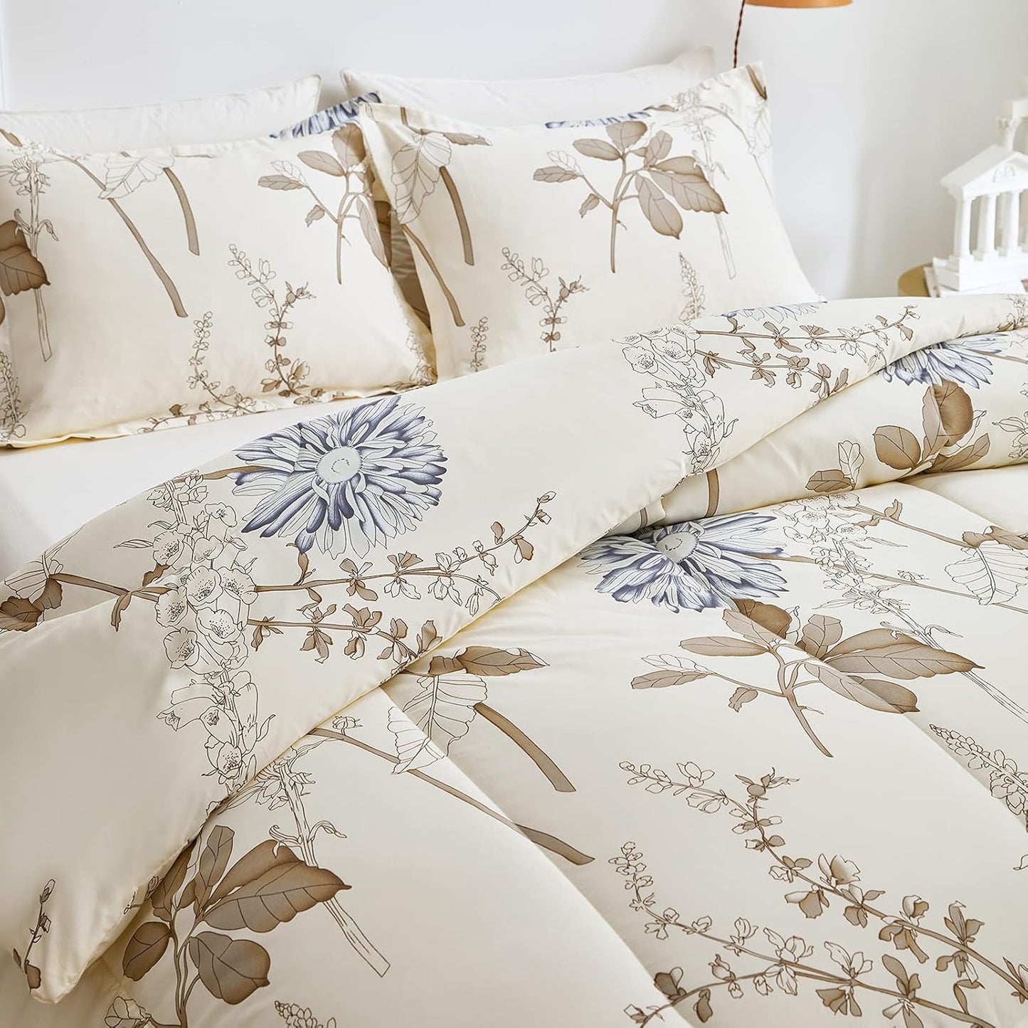 Floral Comforter Set, Elegant Flowers on Light Khaki Botanical Design, 3 Pcs King Size, 102X90 Inches