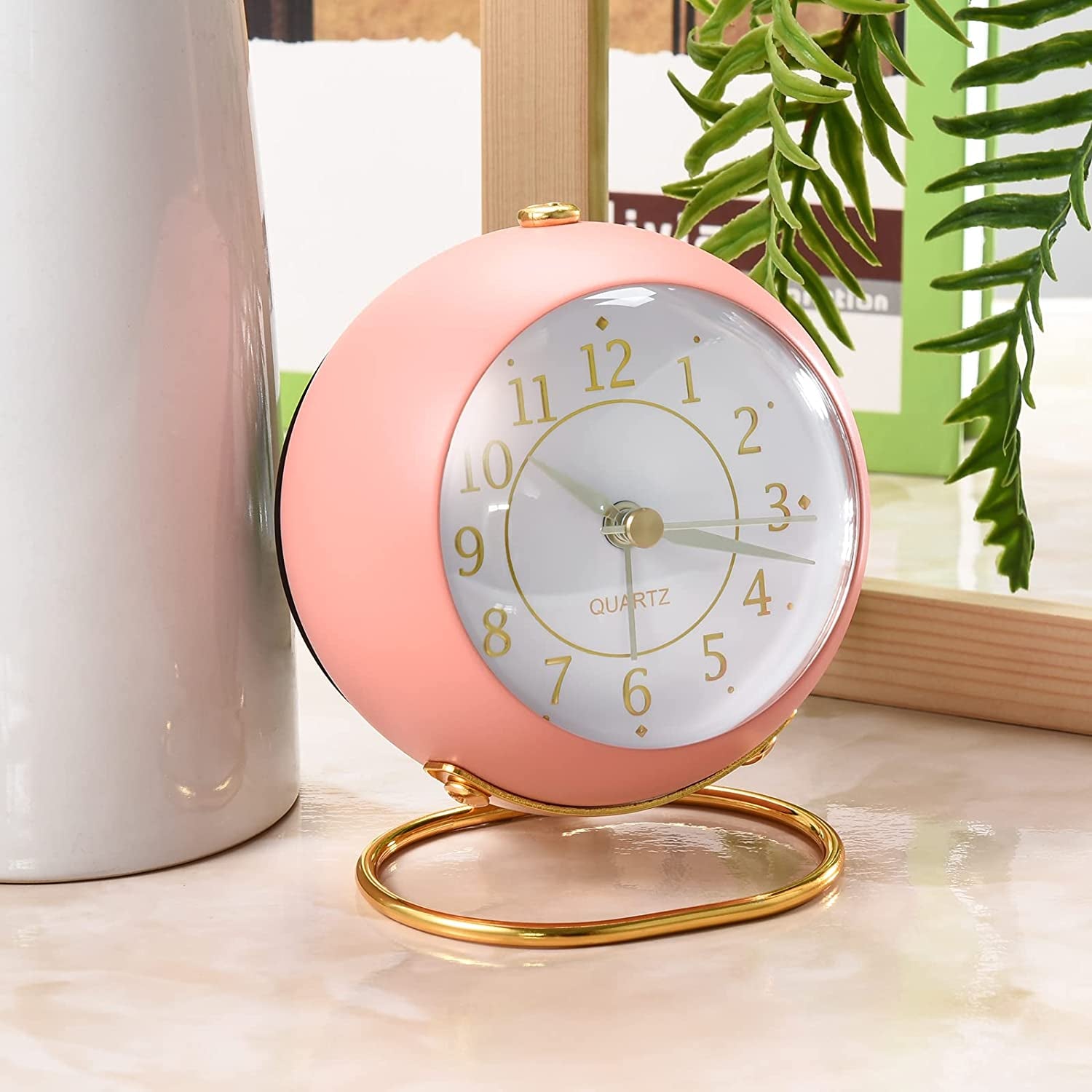 Analog Alarm Clocks,Retro Backlight Cute Simple Design Small Desk Clock with Night Light,Silent Non-Ticking,Battery Powered,For Kids,Bedroom,Travel,Kitchen,Bedside Desktop.(White)