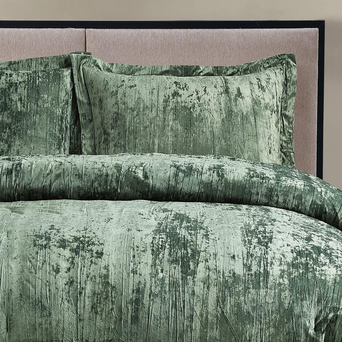 Crinkle Velvet Comforter Set (Blackish Green, King)