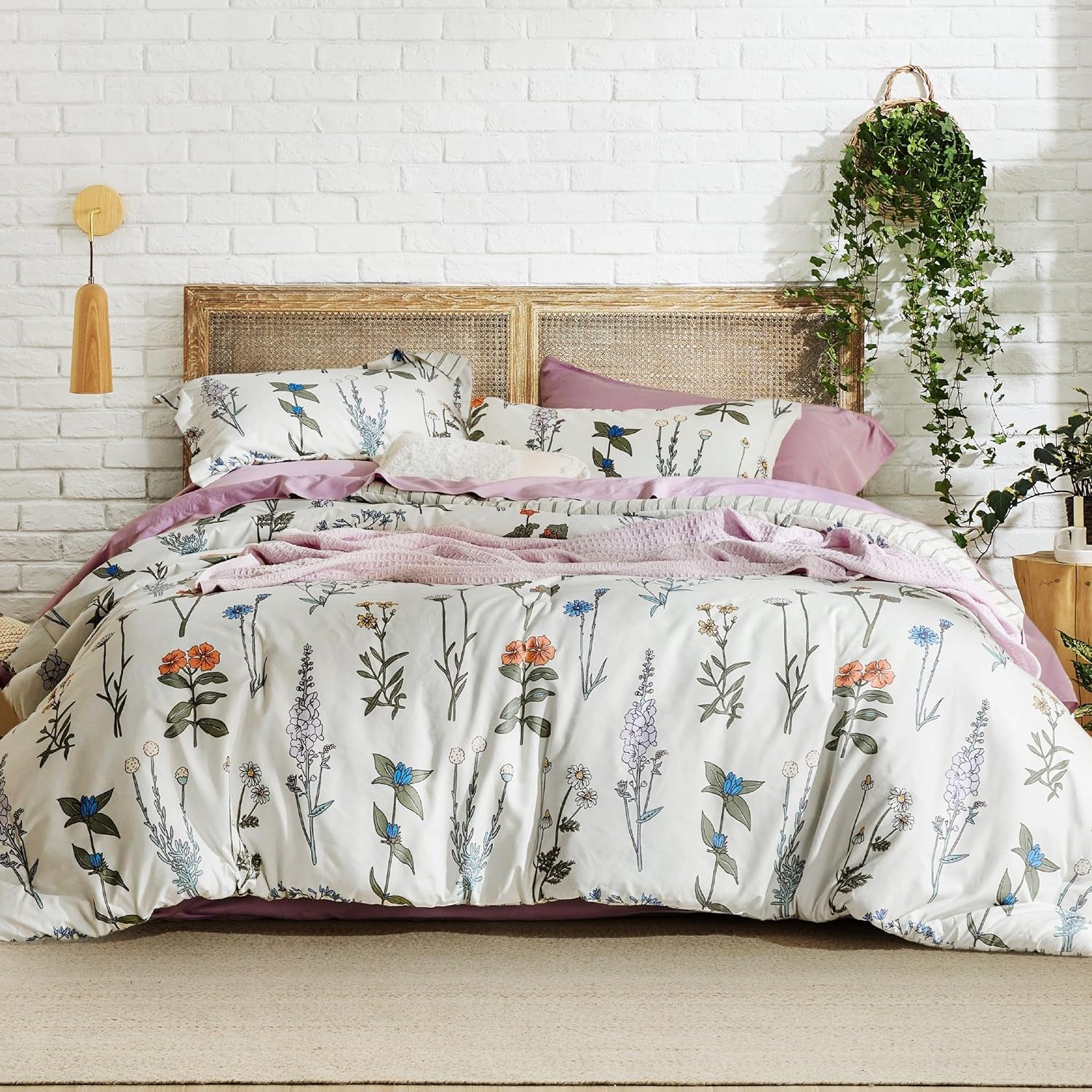 Comforter Set Queen Size - Cute Floral Bedding Comforter Set, 3 Pieces, 1 Soft Reversible Coconut White Botanical Flowers Comforter and 2 Pillow Shams