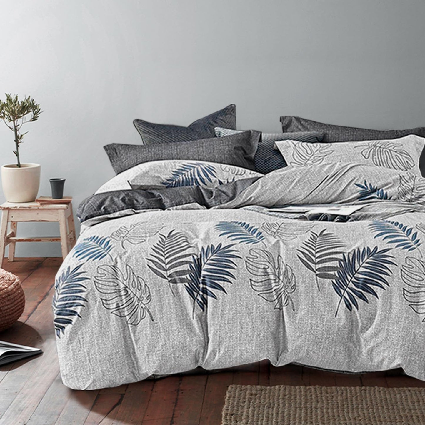 Botanical Comforter Set, Luxurious Blue & Gray Leaves on Gray (3pc Full/Queen)