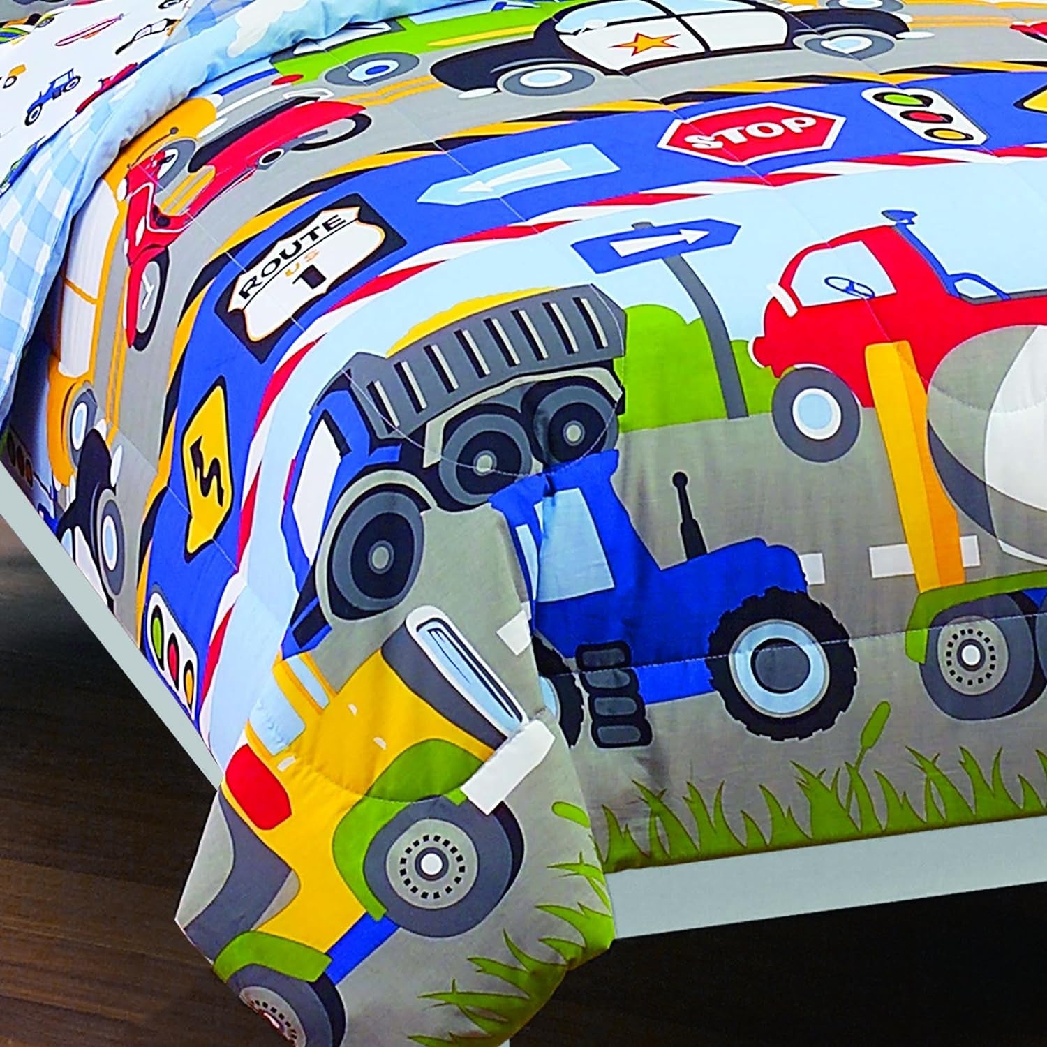Trucks Tractors Cars Boys 5-Piece Bedding Kids Construction Comforter Sheet Set, Twin Blue Red Multi
