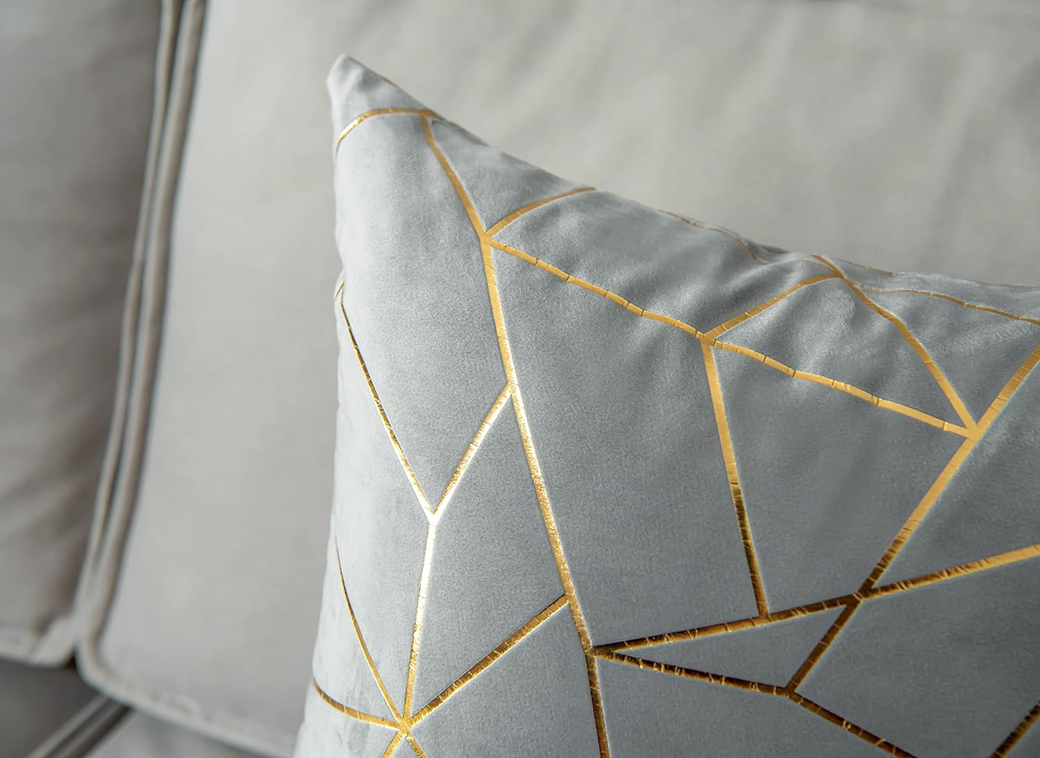 Pack of 2 Soft Velvet Lumbar Throw Pillow Covers Decorative Gold Foil Geometric Pattern Cute Cushion Case For, Couch Living Room Sofa Bedroom Car (Grey and Gold, 12“X20”)