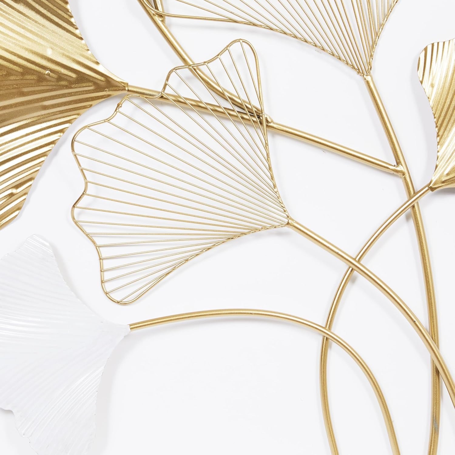 Metal Leaf Home Wall Decor Wall Sculpture with White Accents, Wall Art 25" X 2" X 40", Gold
