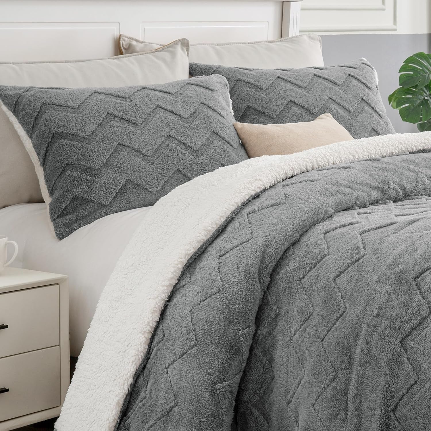 Fluffy Twin Comforter Set - Super Soft Sherpa Grey Comforter for Twin Size Bed, Luxury Warm Bedding Set for Winter, Fuzzy Bed Set 2 Piece (1 Comforter, 1 Pillowcase)