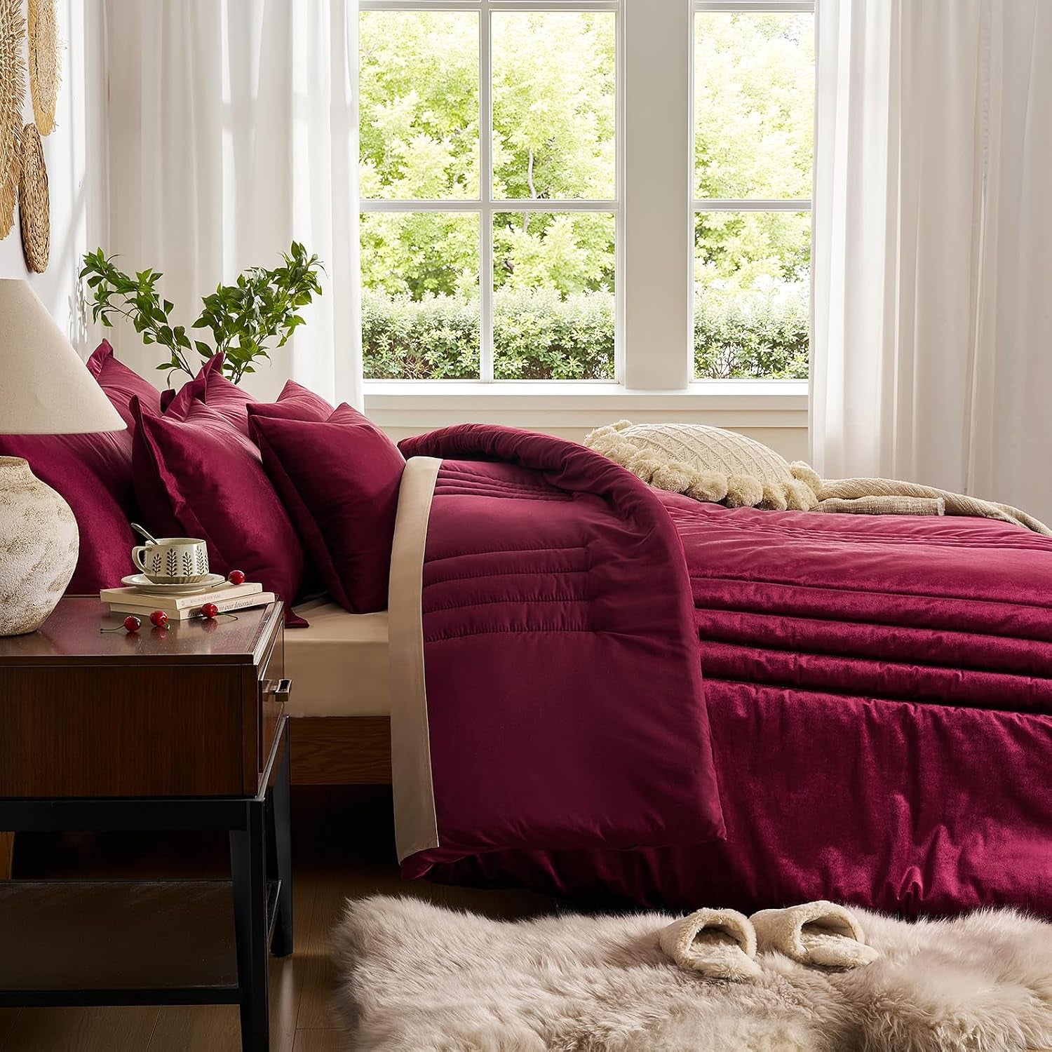 Luxury Burgundy Velvet Queen Size Bed Comforter Set 3 Pieces