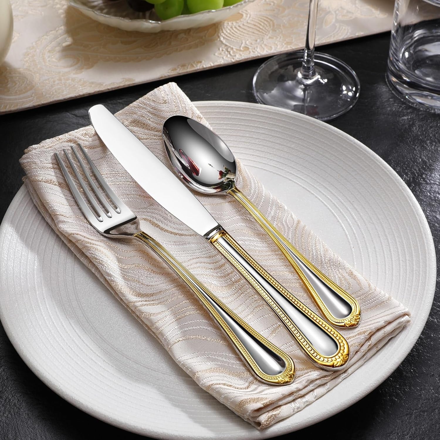 Pearl Edge Premium 20-Piece Refined Bead Silverware Set, (20, Gold Accent)