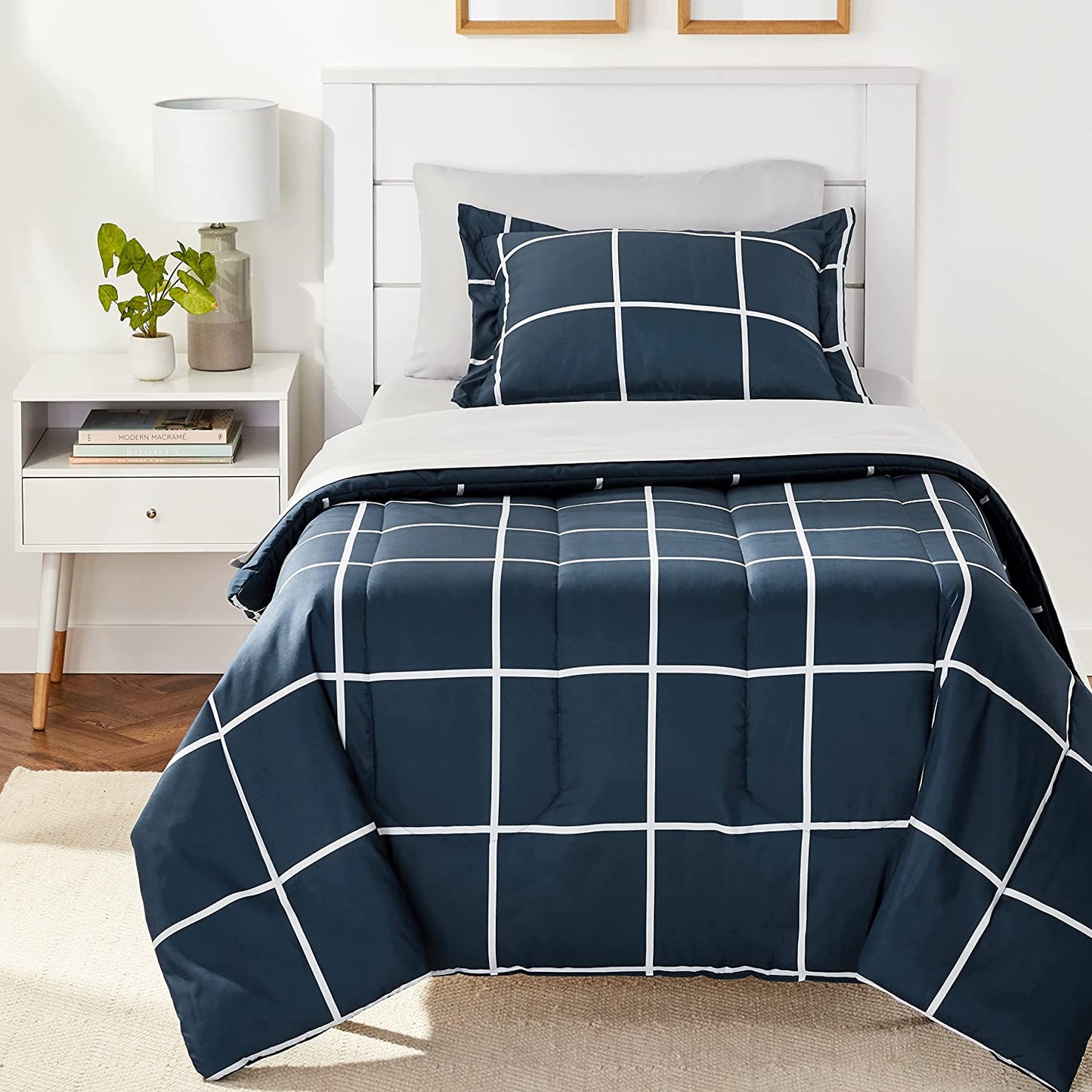 Lightweight Microfiber Bed-In-A-Bag Comforter 5-Piece Bedding Set, Twin/Twin XL, Navy with Simple Plaid