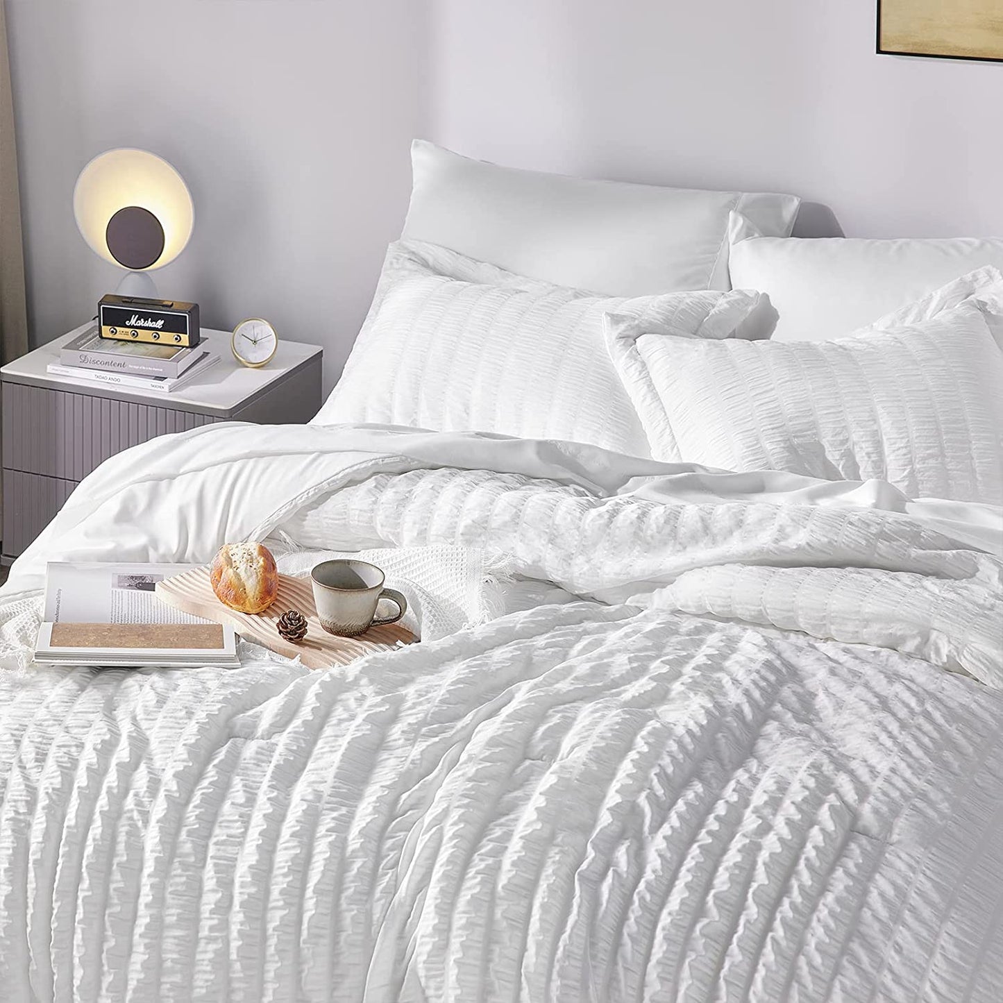 Queen Bed in a Bag White Seersucker Comforter Set with Sheets 7-Pieces All Season Bedding Sets with Comforter, Pillow Sham, Flat Sheet, Fitted Sheet and Pillowcase