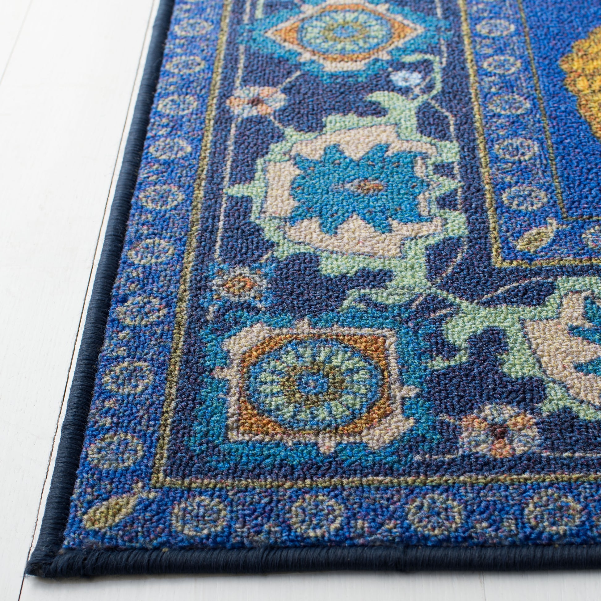 SAFAVIEH Machine Washable Slip Resistant Collection Inspired by 'S Live Action Film Aladdin- Magic Carpet Rug